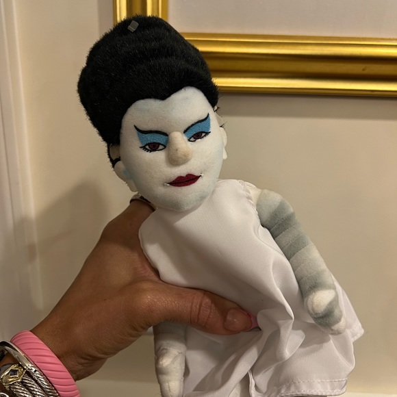 Universal Studios Bride 👰🏽‍♀️ 🎃 - Picture 2 of 11